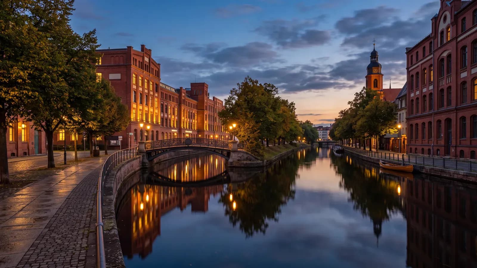 Leipzig Karl Heine Canal Dusk