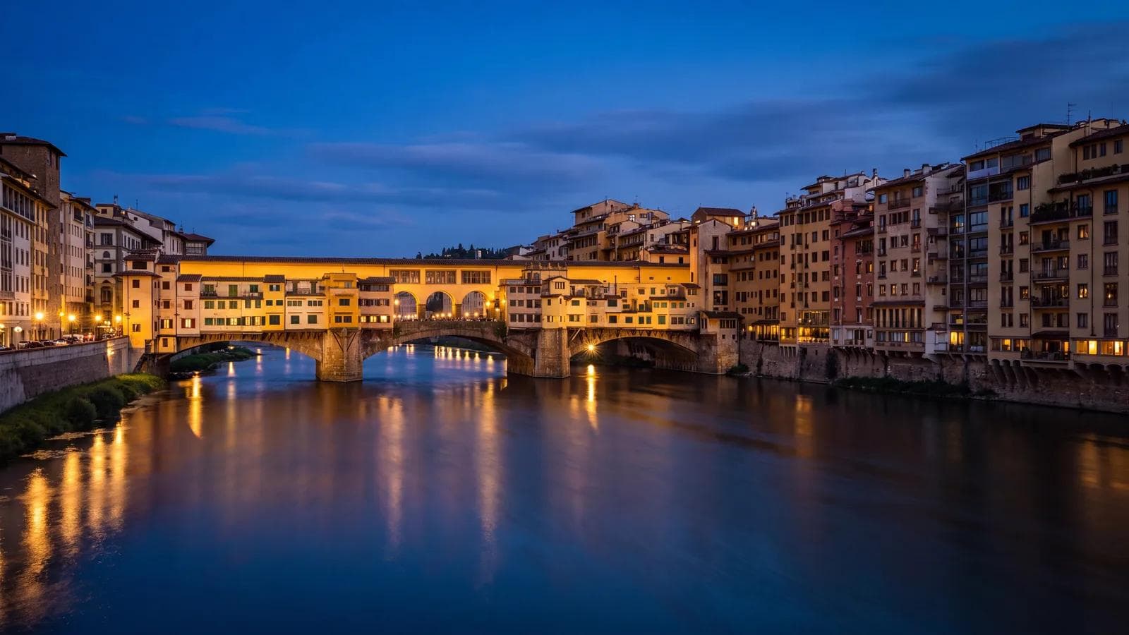 Florence Ponte Vecchio Dusk